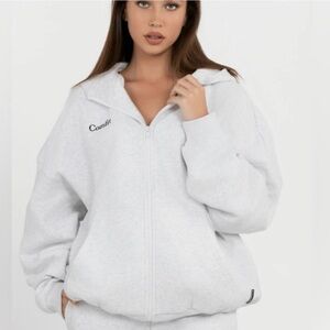 Comfrt Cloud Women's Gray Zip-Up Hoodie